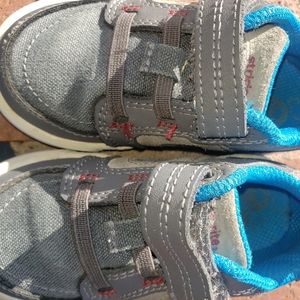 2 pair of Stride Rite kids shoes